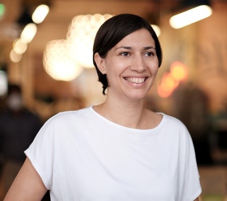 headshot of Sanna Khaled